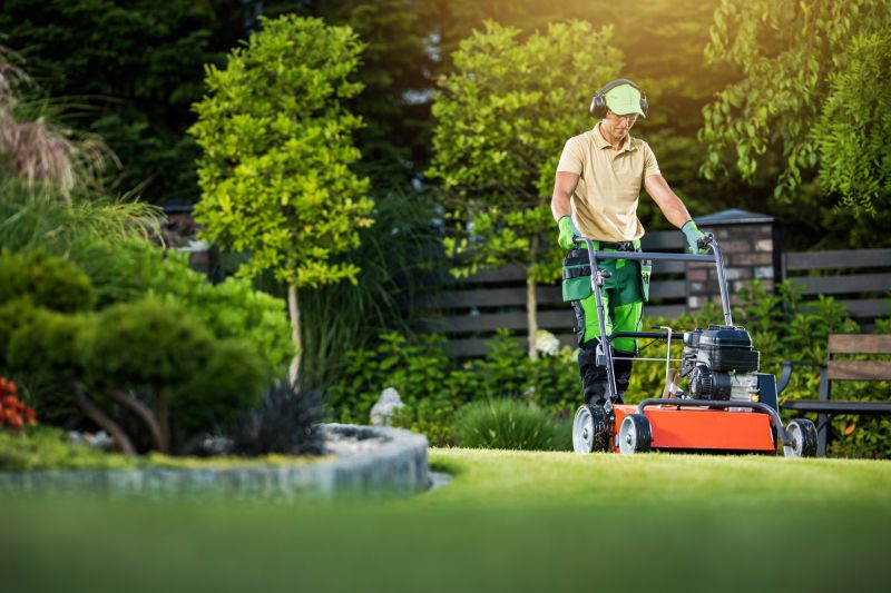 Seasonal Lawn Maintenance Providers